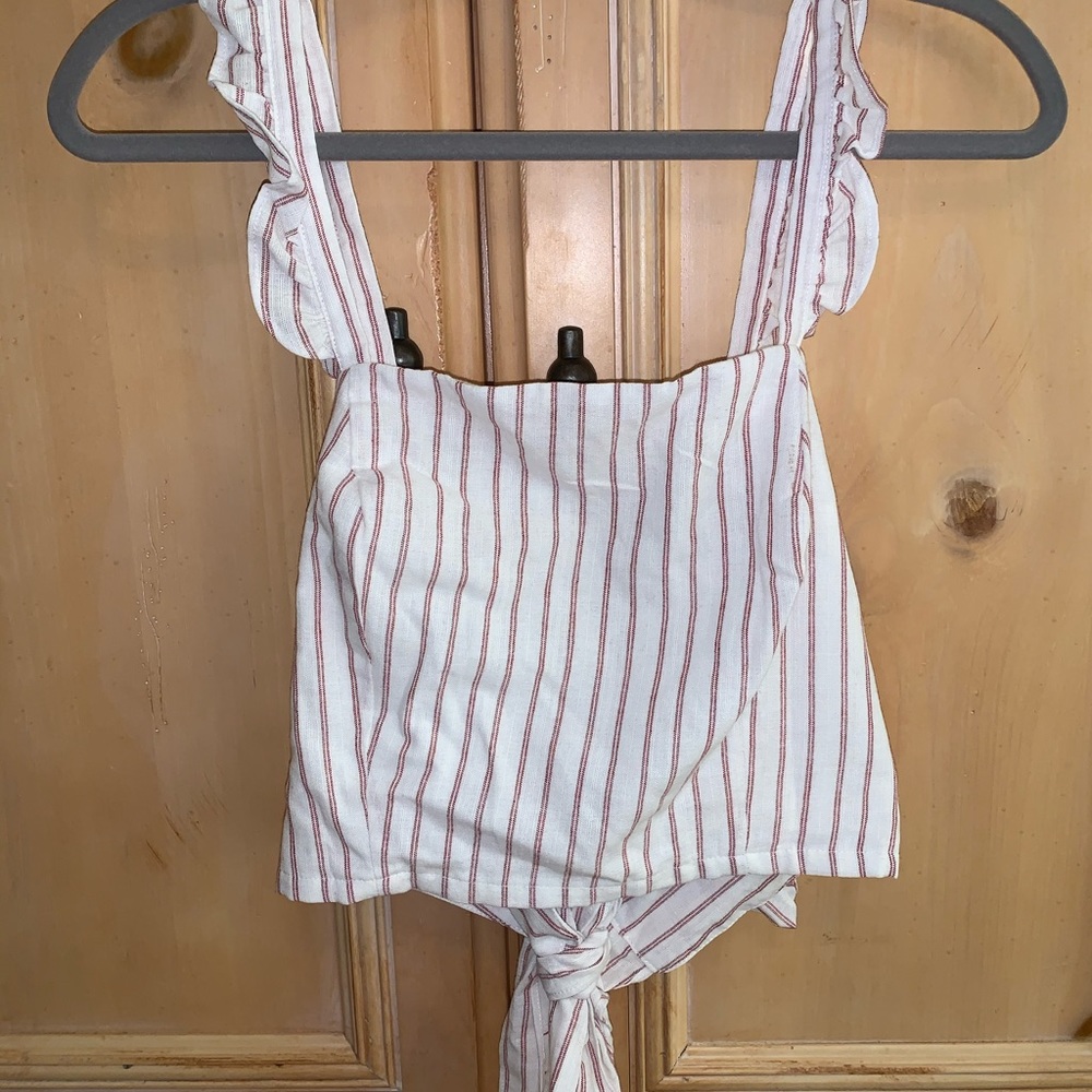 Bloomingdale’s White and Red Tie Back Top